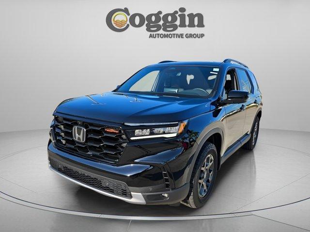 new 2025 Honda Pilot car, priced at $48,790