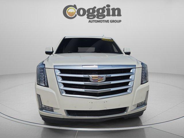 used 2015 Cadillac Escalade car, priced at $15,621