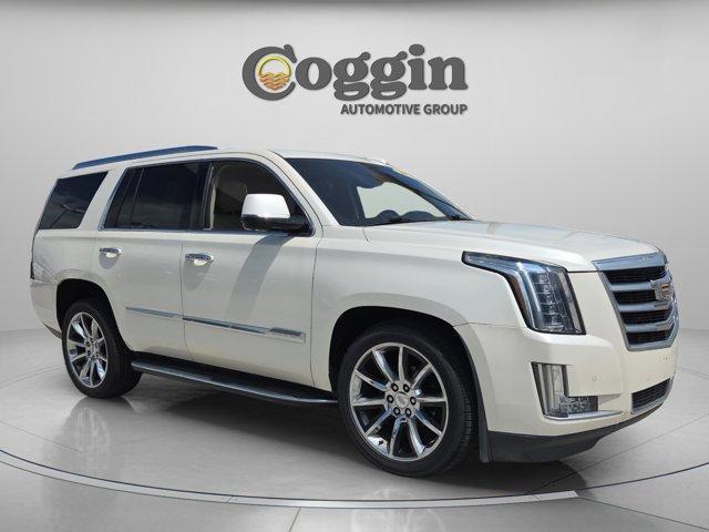 used 2015 Cadillac Escalade car, priced at $15,621