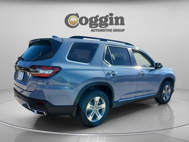 new 2026 Honda Pilot car, priced at $45,027