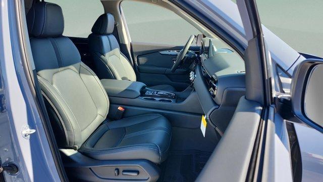 new 2026 Honda Pilot car, priced at $45,027