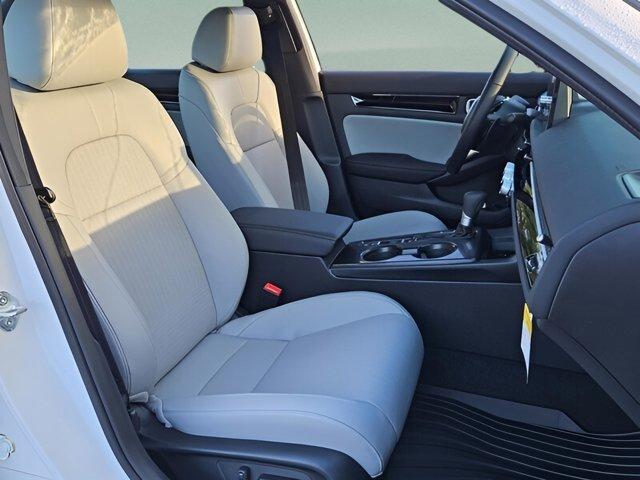 new 2026 Honda Civic Hybrid car, priced at $32,699