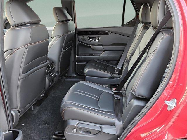 new 2025 Honda Pilot car, priced at $49,077