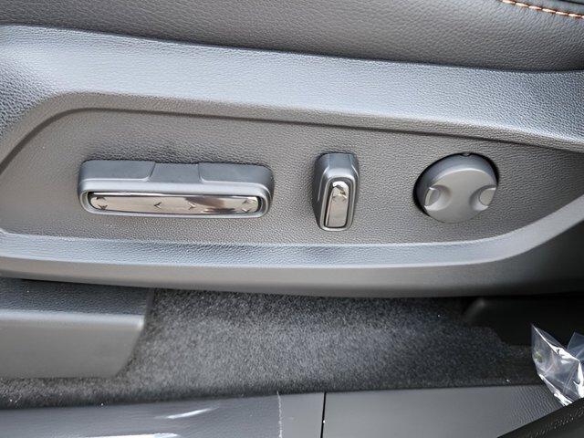 new 2025 Honda Pilot car, priced at $49,077