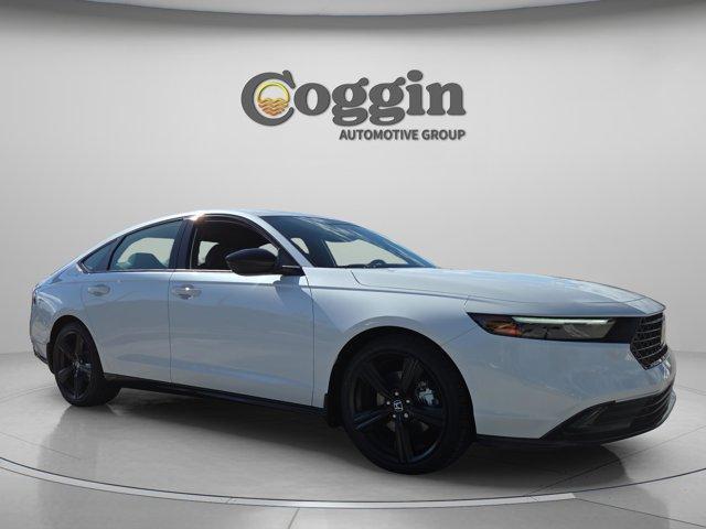 new 2026 Honda Accord Hybrid car