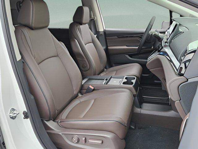 new 2026 Honda Odyssey car, priced at $47,291
