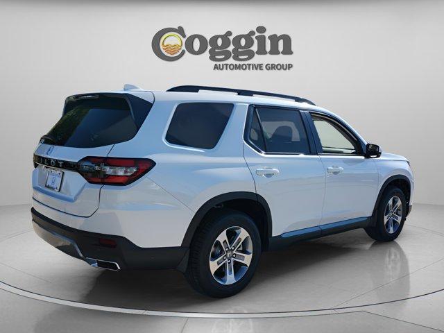 new 2026 Honda Pilot car, priced at $44,464