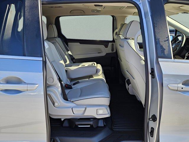 new 2026 Honda Odyssey car, priced at $46,144