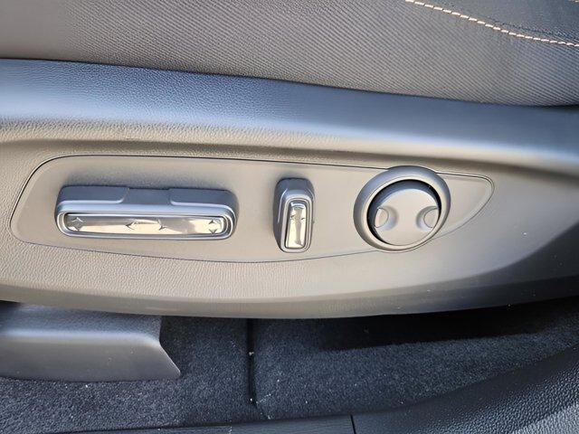 new 2026 Honda CR-V Hybrid car, priced at $38,057