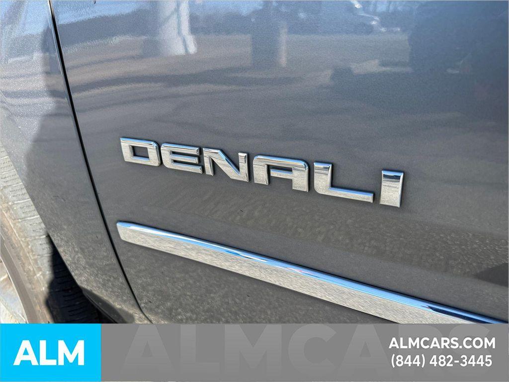 used 2020 GMC Yukon XL car, priced at $17,820