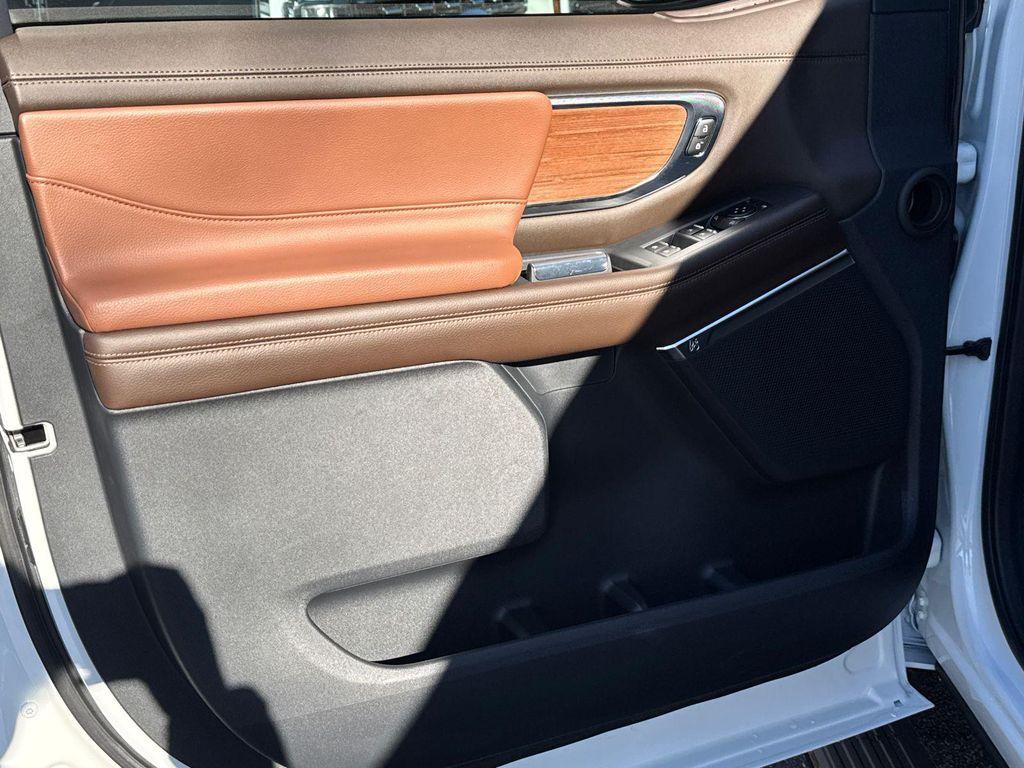 new 2026 Ford Expedition car, priced at $87,650