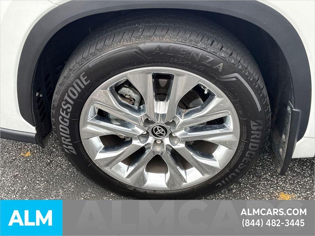 used 2024 Toyota Highlander car, priced at $41,120