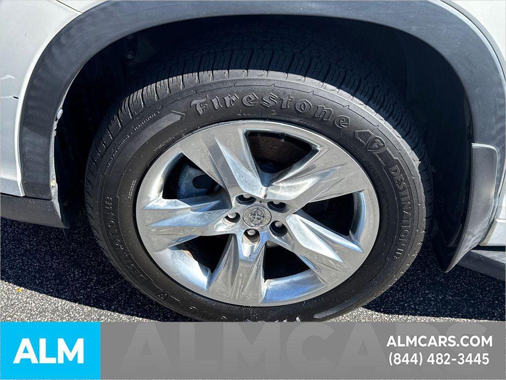 used 2014 Toyota Highlander car, priced at $15,520