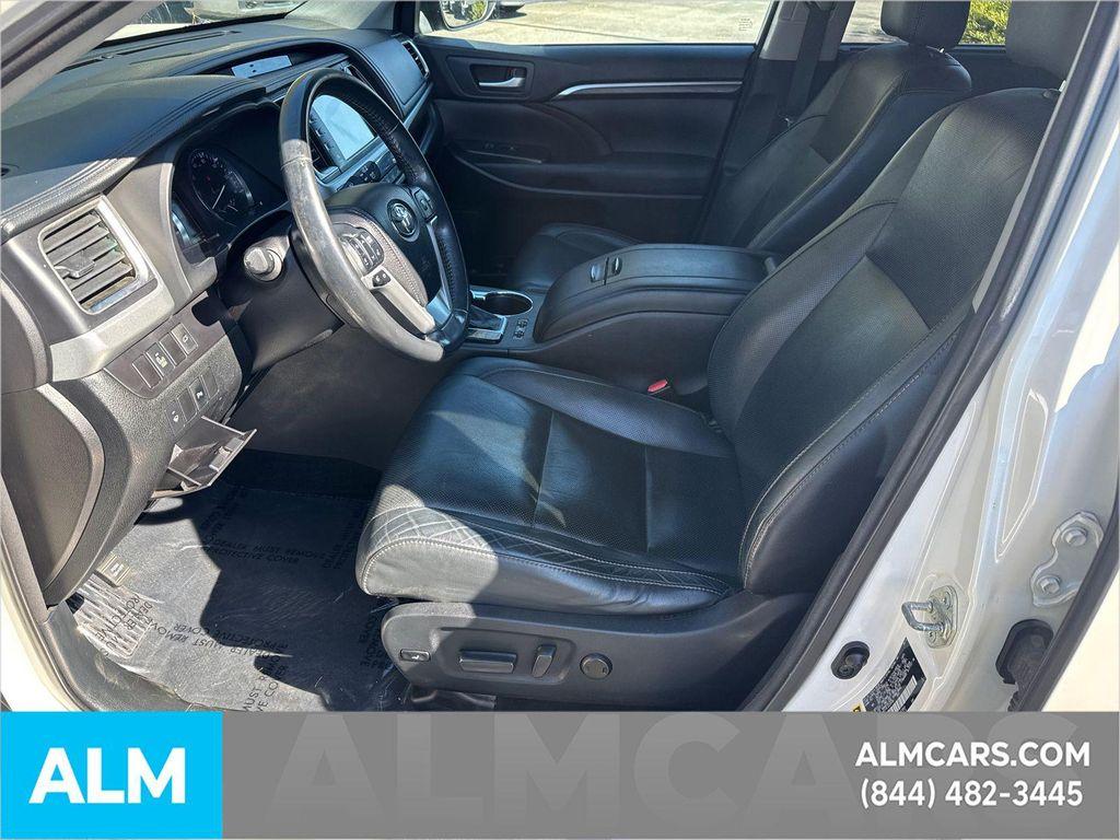 used 2014 Toyota Highlander car, priced at $15,520