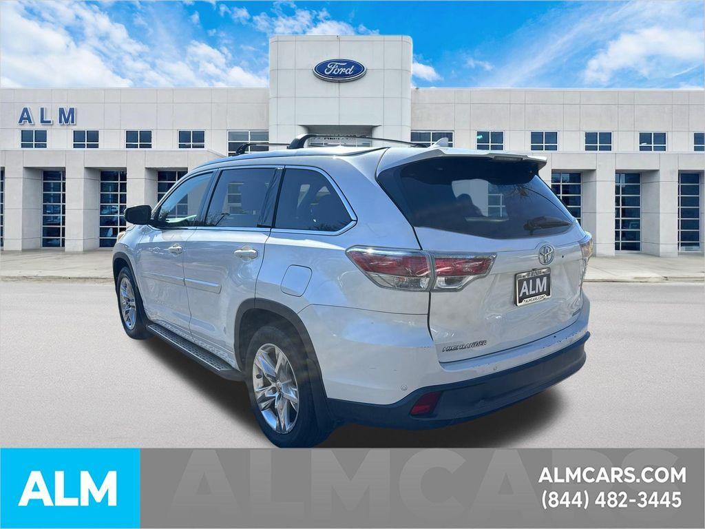 used 2014 Toyota Highlander car, priced at $15,520