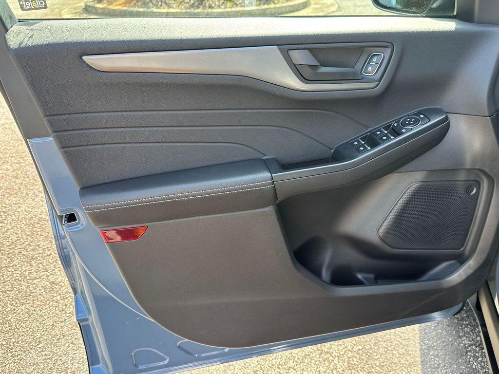 new 2025 Ford Escape car, priced at $33,475