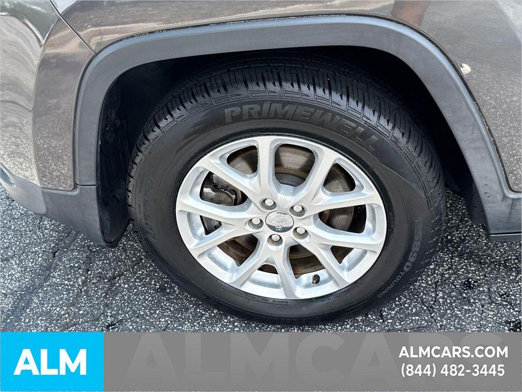 used 2014 Jeep Cherokee car, priced at $7,620