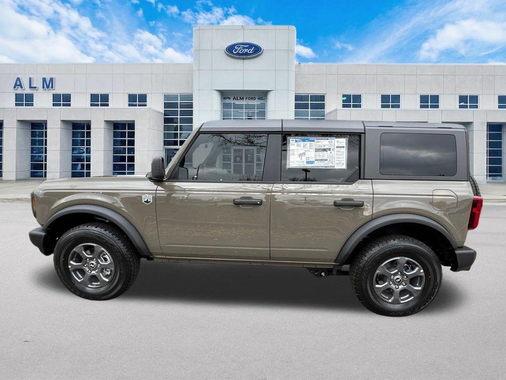 new 2025 Ford Bronco car, priced at $48,655