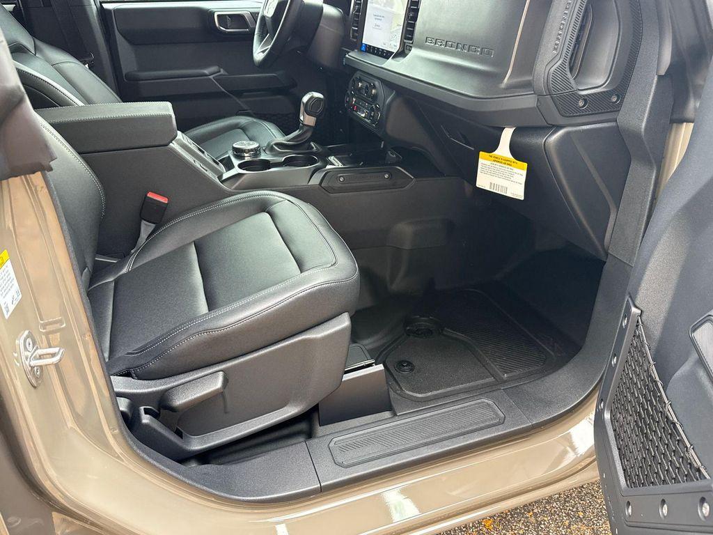 new 2025 Ford Bronco car, priced at $48,655