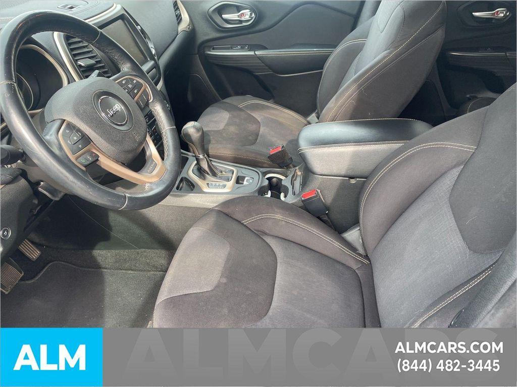 used 2015 Jeep Cherokee car, priced at $9,220