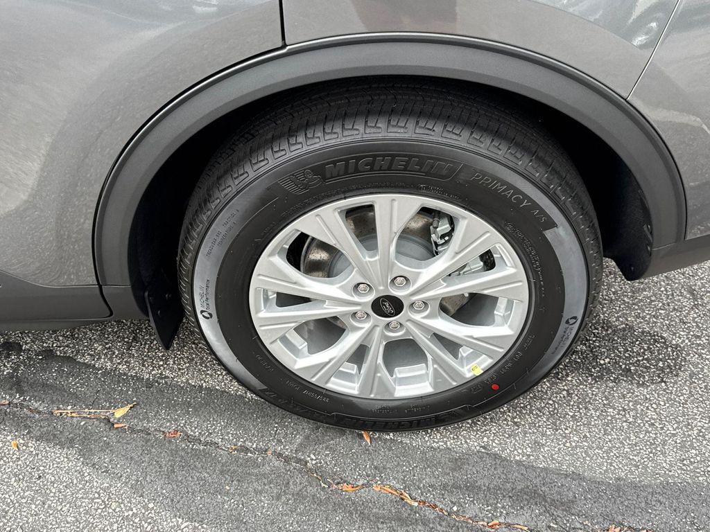 new 2026 Ford Escape car, priced at $32,685