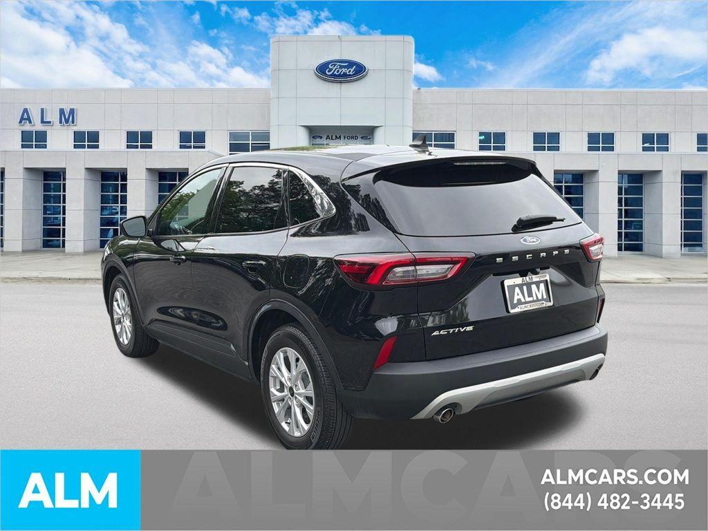 used 2023 Ford Escape car, priced at $20,104