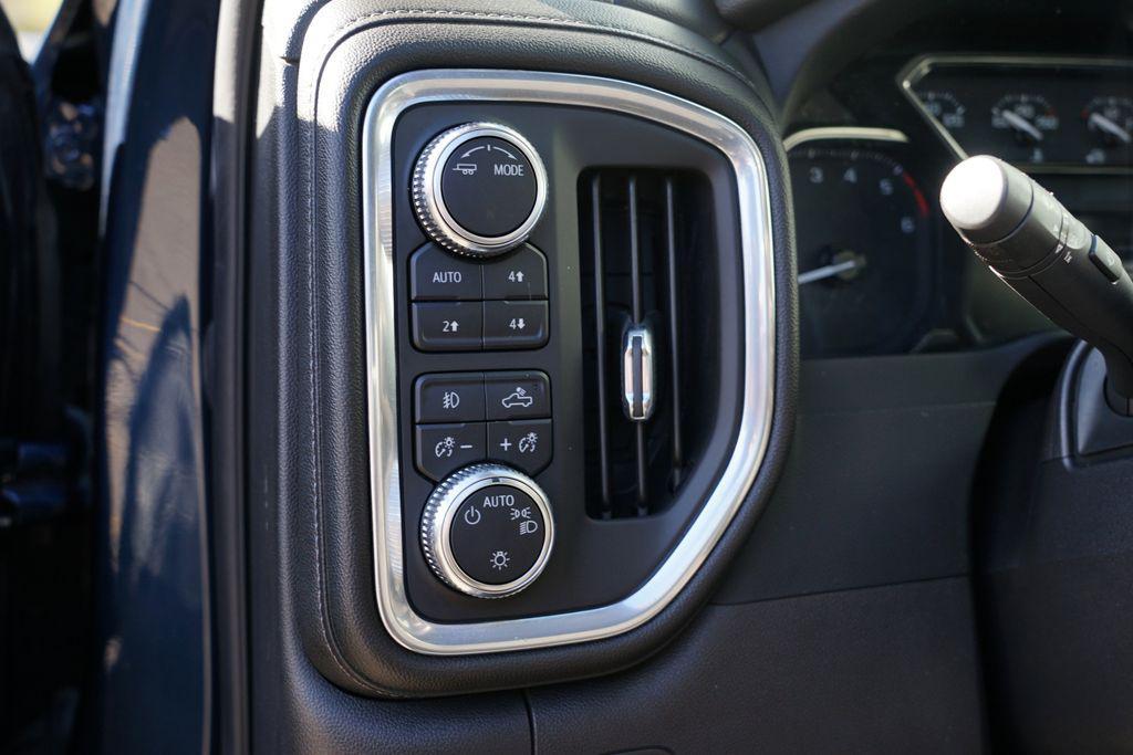 used 2022 GMC Sierra 1500 car, priced at $32,999