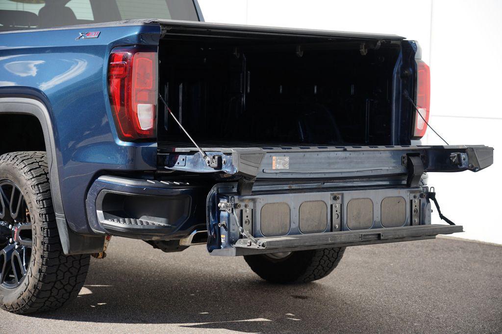 used 2022 GMC Sierra 1500 car, priced at $32,999