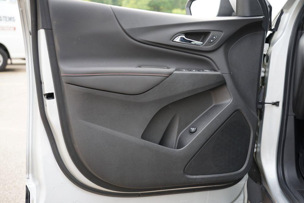 used 2022 Chevrolet Equinox car, priced at $21,390