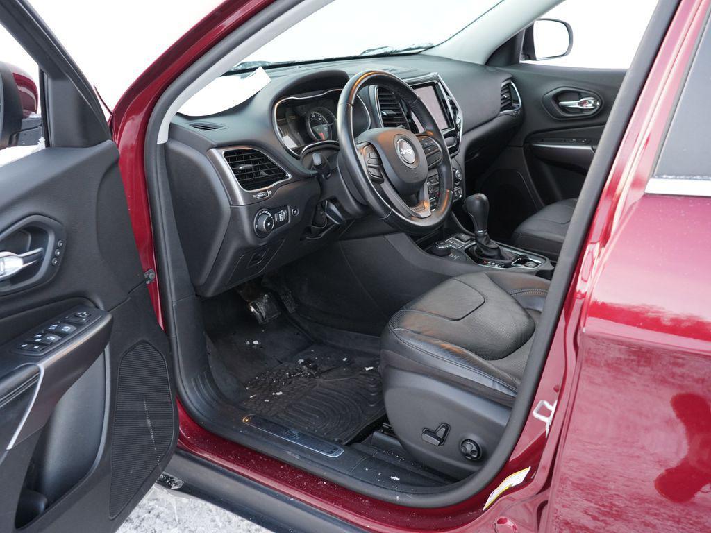 used 2020 Jeep Cherokee car, priced at $17,999