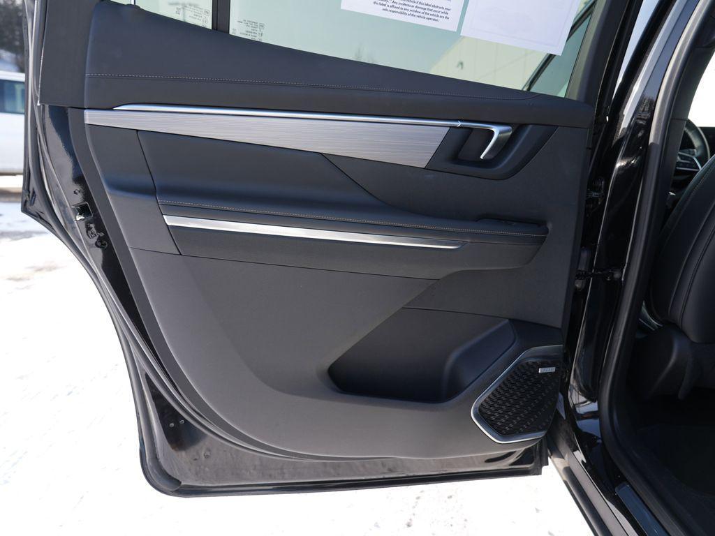 used 2025 Buick Enclave car, priced at $35,294