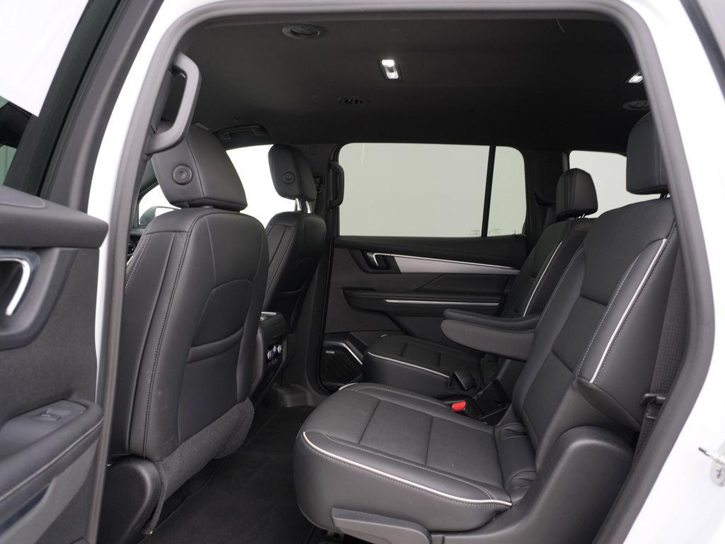 used 2025 Buick Enclave car, priced at $35,946