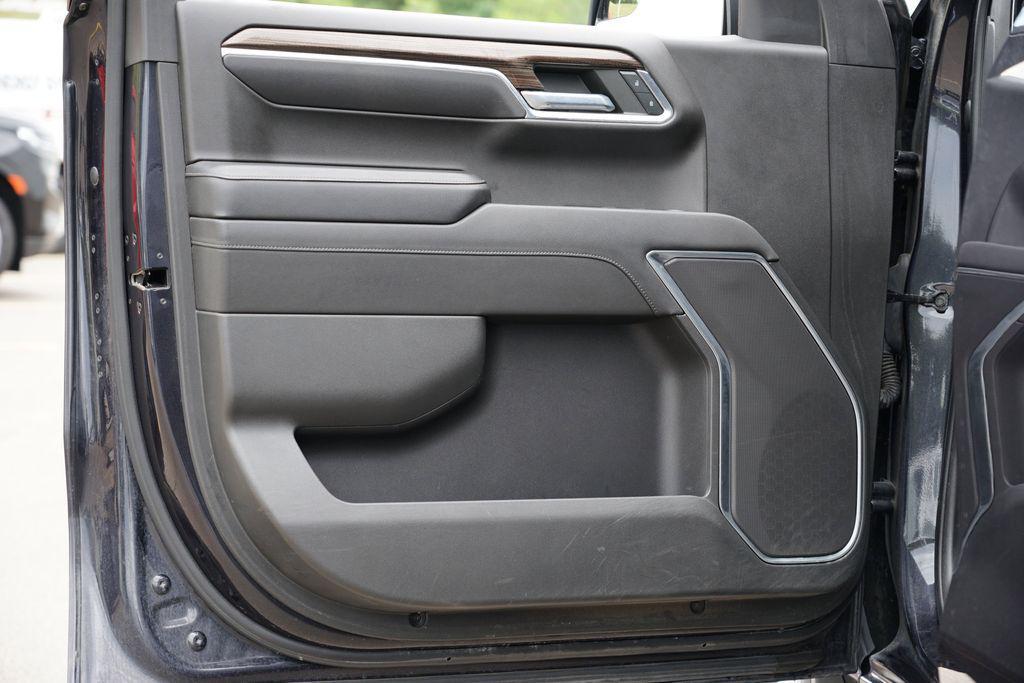 used 2022 Chevrolet Silverado 1500 car, priced at $36,999