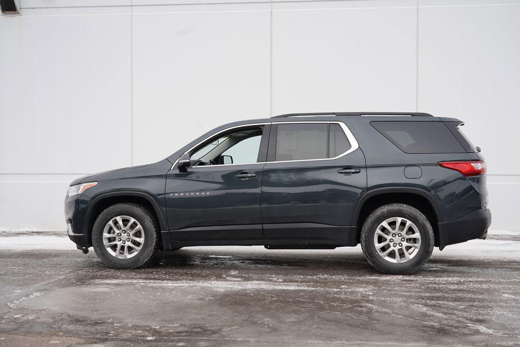used 2021 Chevrolet Traverse car, priced at $16,190