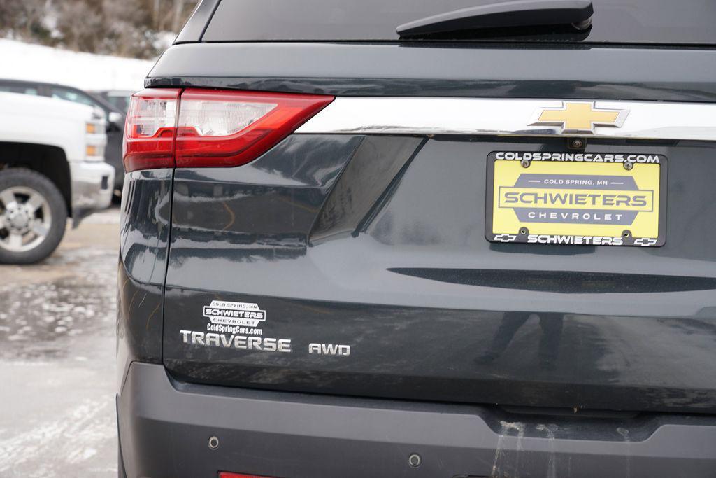 used 2021 Chevrolet Traverse car, priced at $16,190