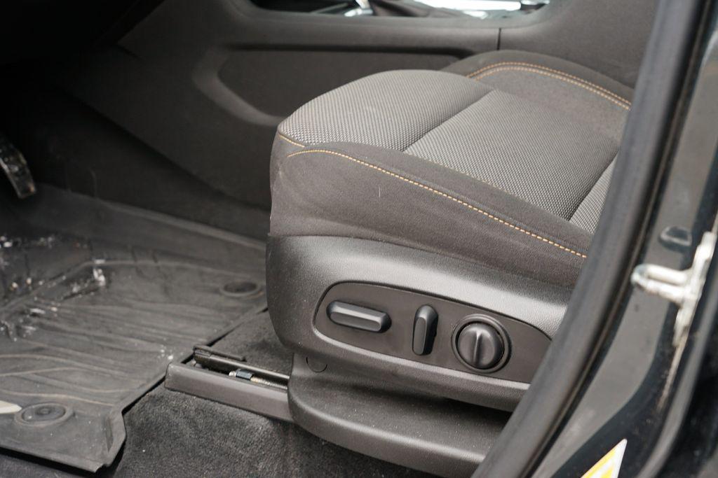 used 2021 Chevrolet Traverse car, priced at $16,190