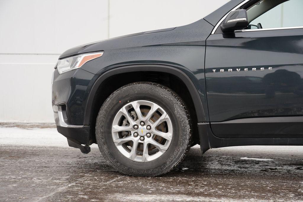used 2021 Chevrolet Traverse car, priced at $16,190