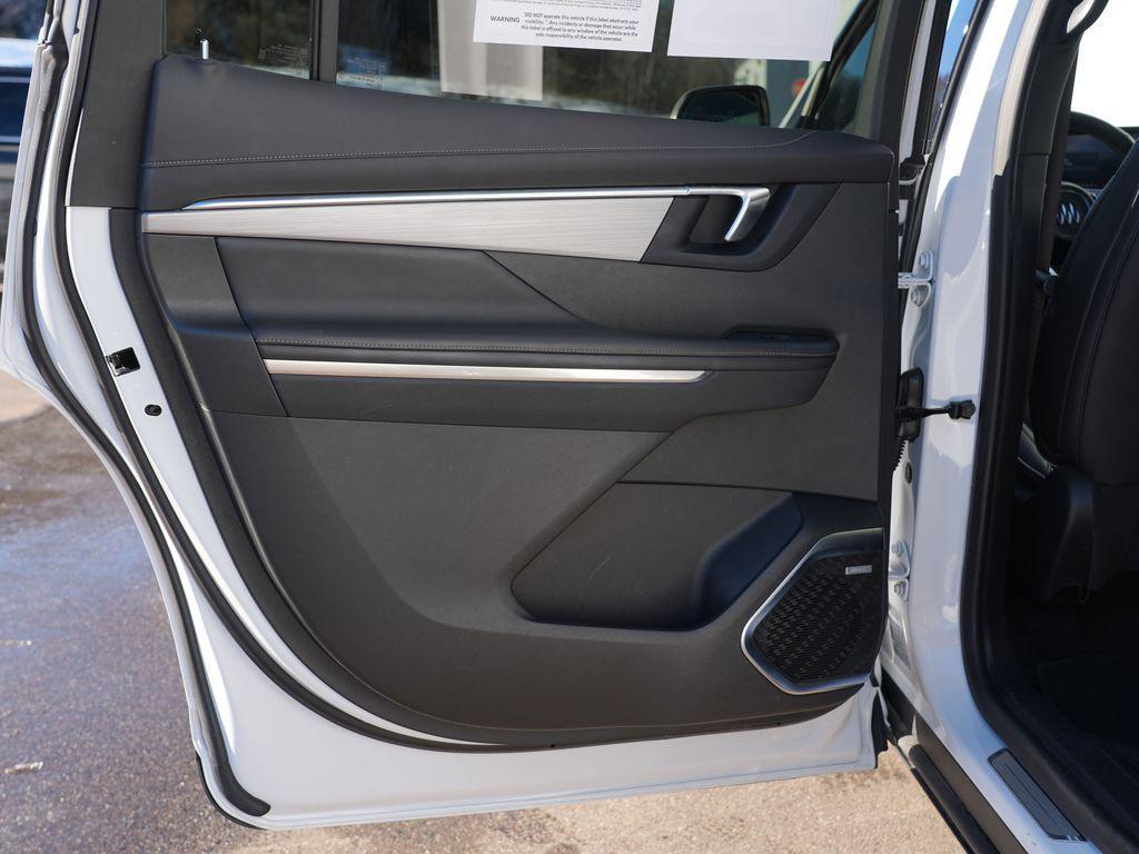 used 2025 Buick Enclave car, priced at $35,877