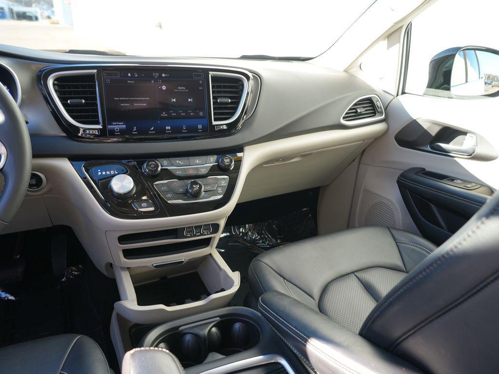 used 2024 Chrysler Pacifica car, priced at $28,999