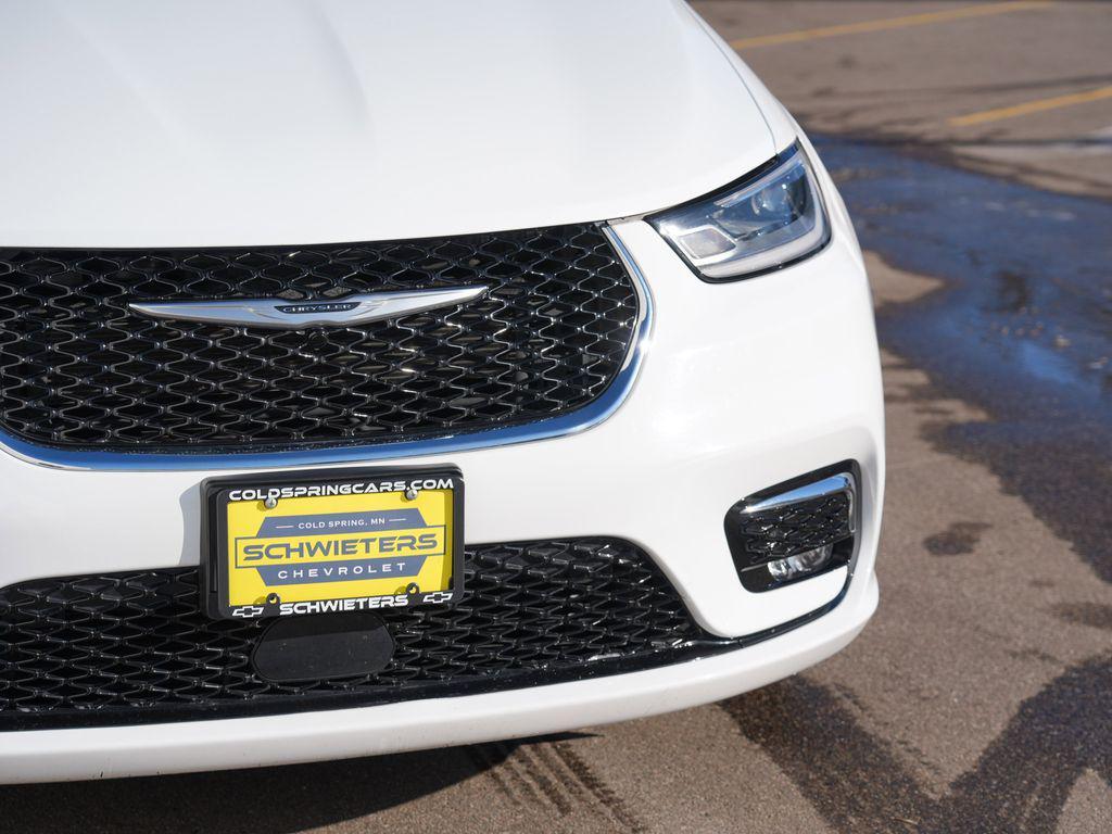 used 2024 Chrysler Pacifica car, priced at $28,999