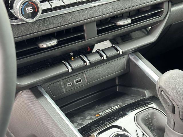 new 2026 Chevrolet Colorado car, priced at $44,026