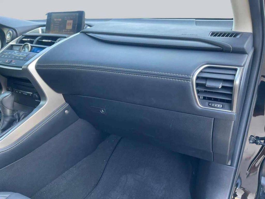 Lexus NX view 21