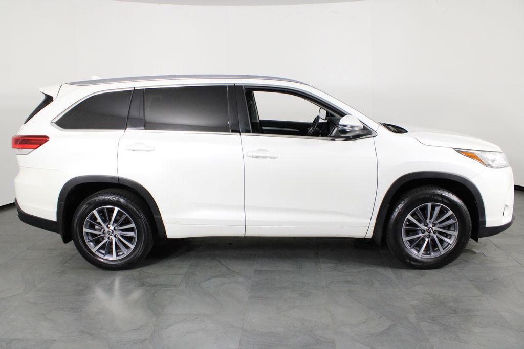 used 2017 Toyota Highlander car, priced at $19,017