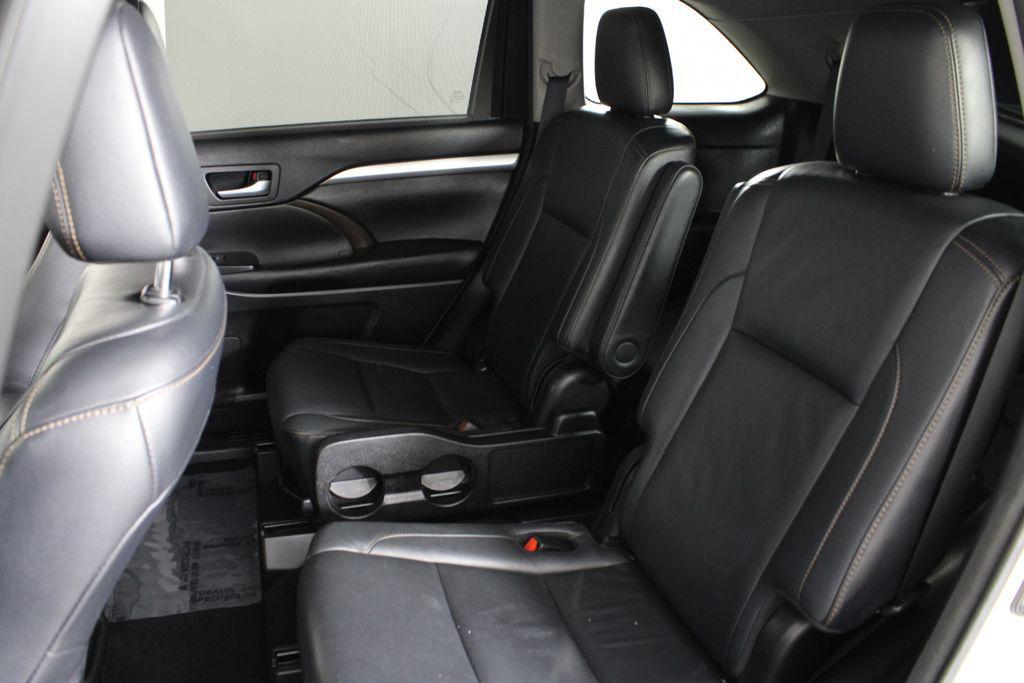 used 2017 Toyota Highlander car, priced at $19,017