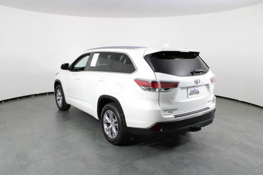 used 2015 Toyota Highlander car, priced at $12,613