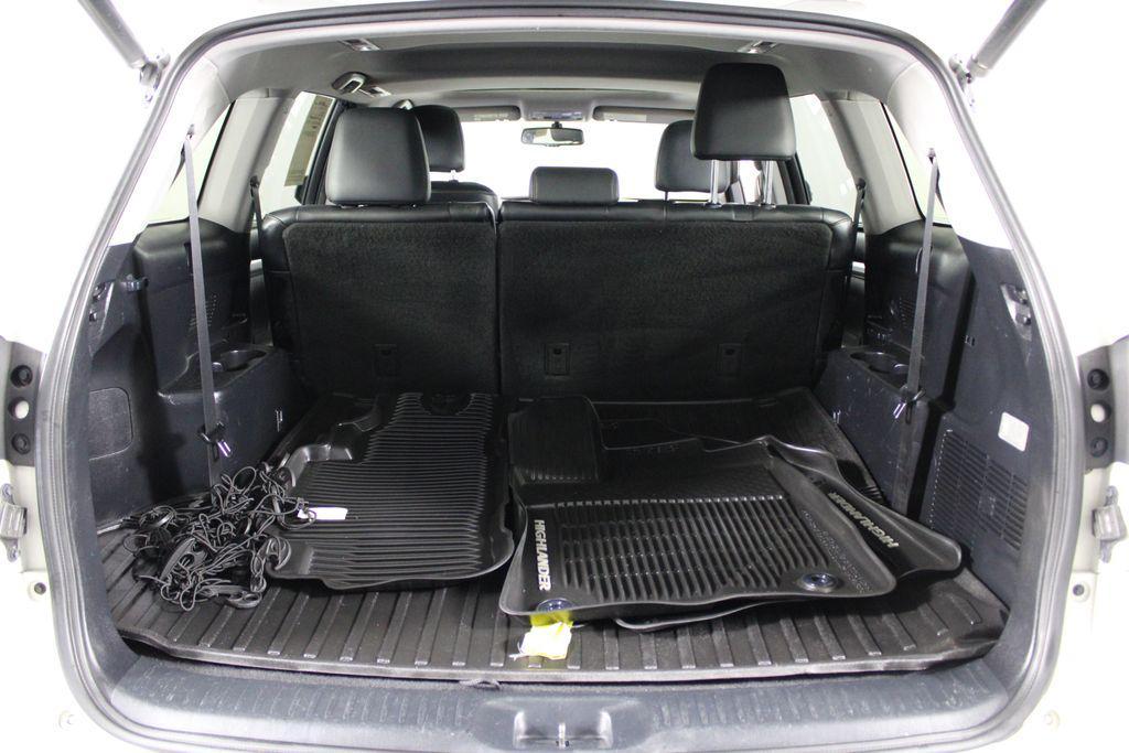 used 2015 Toyota Highlander car, priced at $12,613