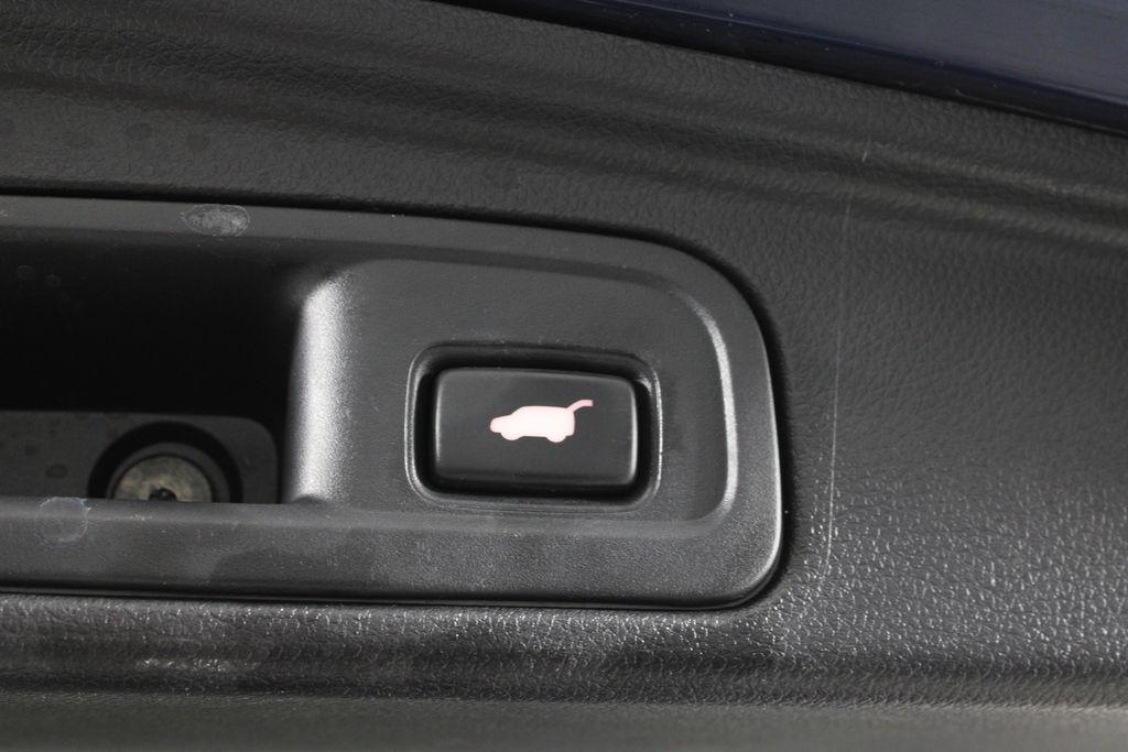 used 2018 Honda Pilot car, priced at $18,320