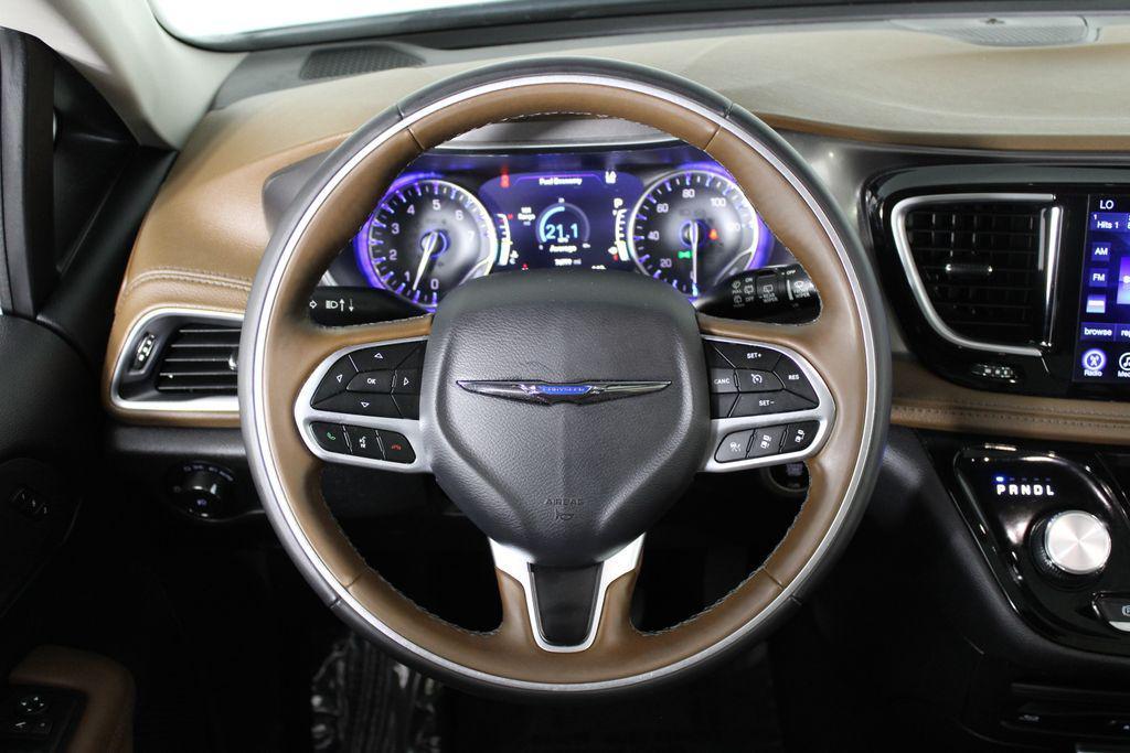 used 2017 Chrysler Pacifica car, priced at $15,787