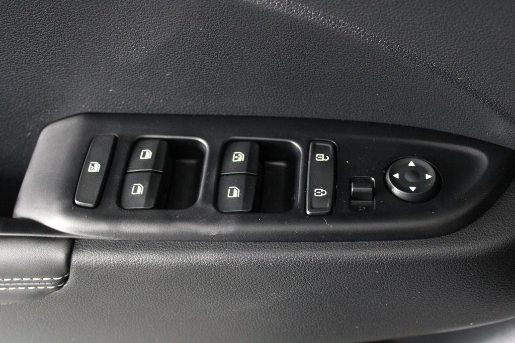 used 2024 Hyundai Venue car, priced at $19,394