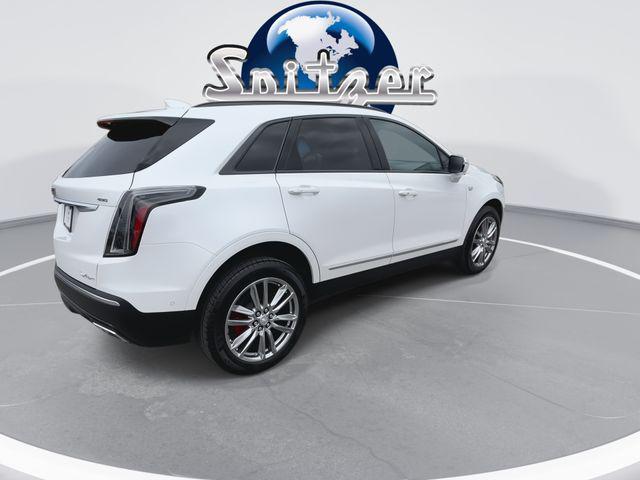 new 2026 Cadillac XT5 car, priced at $67,989